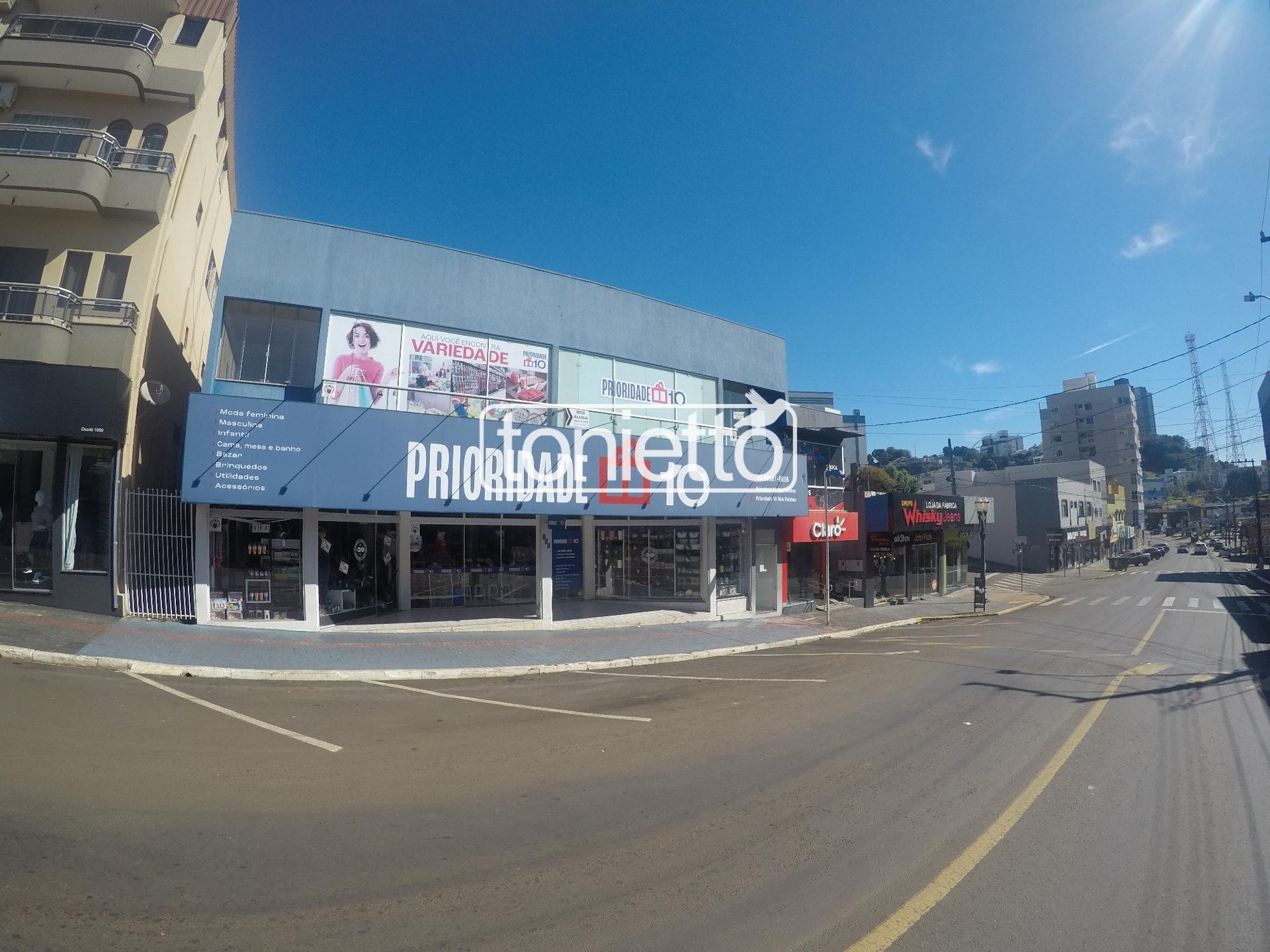 SALA COMERCIAL NO SEGUNDO PISO, CENTRO