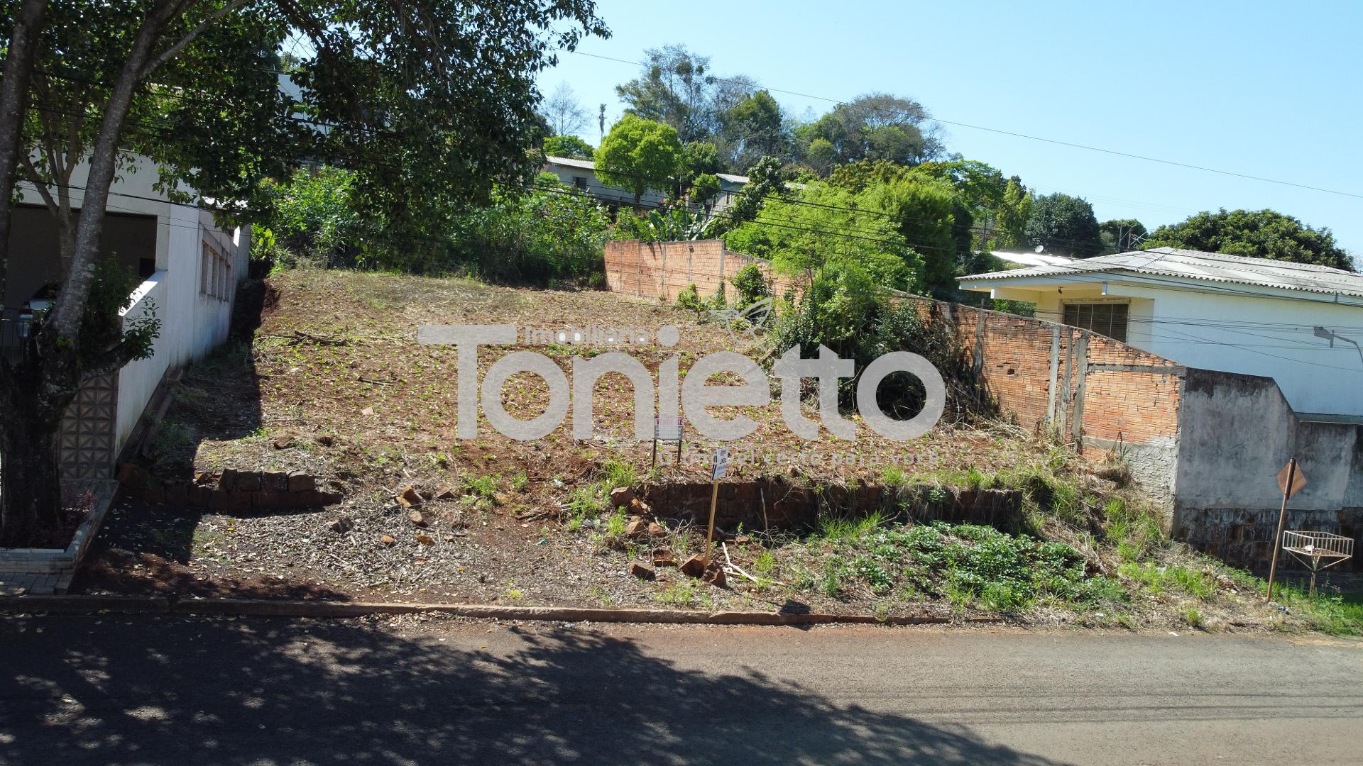 TERRENO - BAIRRO DAS TORRES - DOIS VIZINHOS - PR
