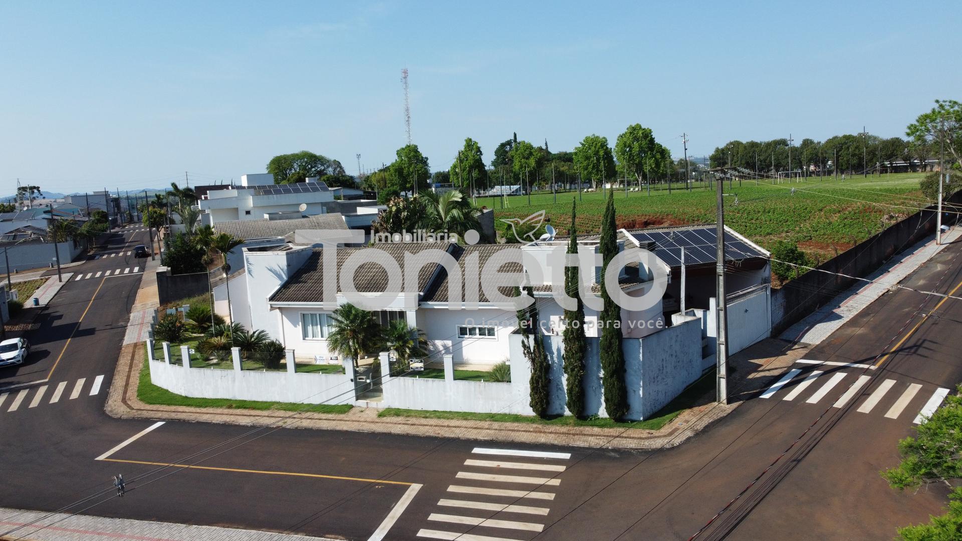 CA S A - BAIRRO DA LUZ - DOIS VIZINHOS - PR