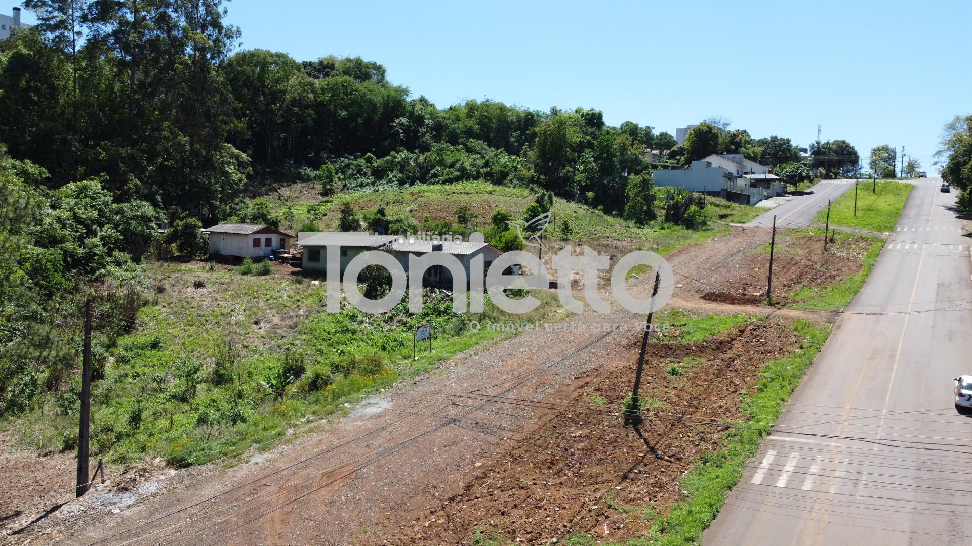VENDE-SE TERRENO - PARTE NORTE - DOIS VIZINHOS - PR