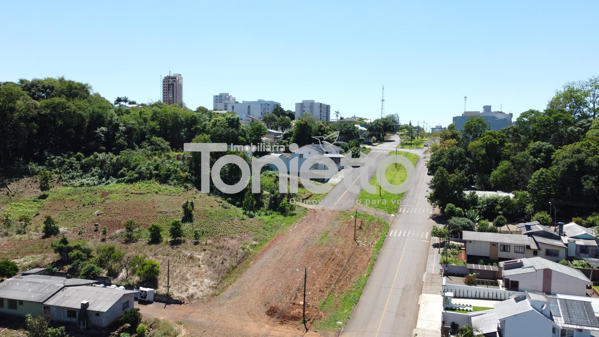 VENDE-SE TERRENO - PARTE NORTE - DOIS VIZINHOS - PR