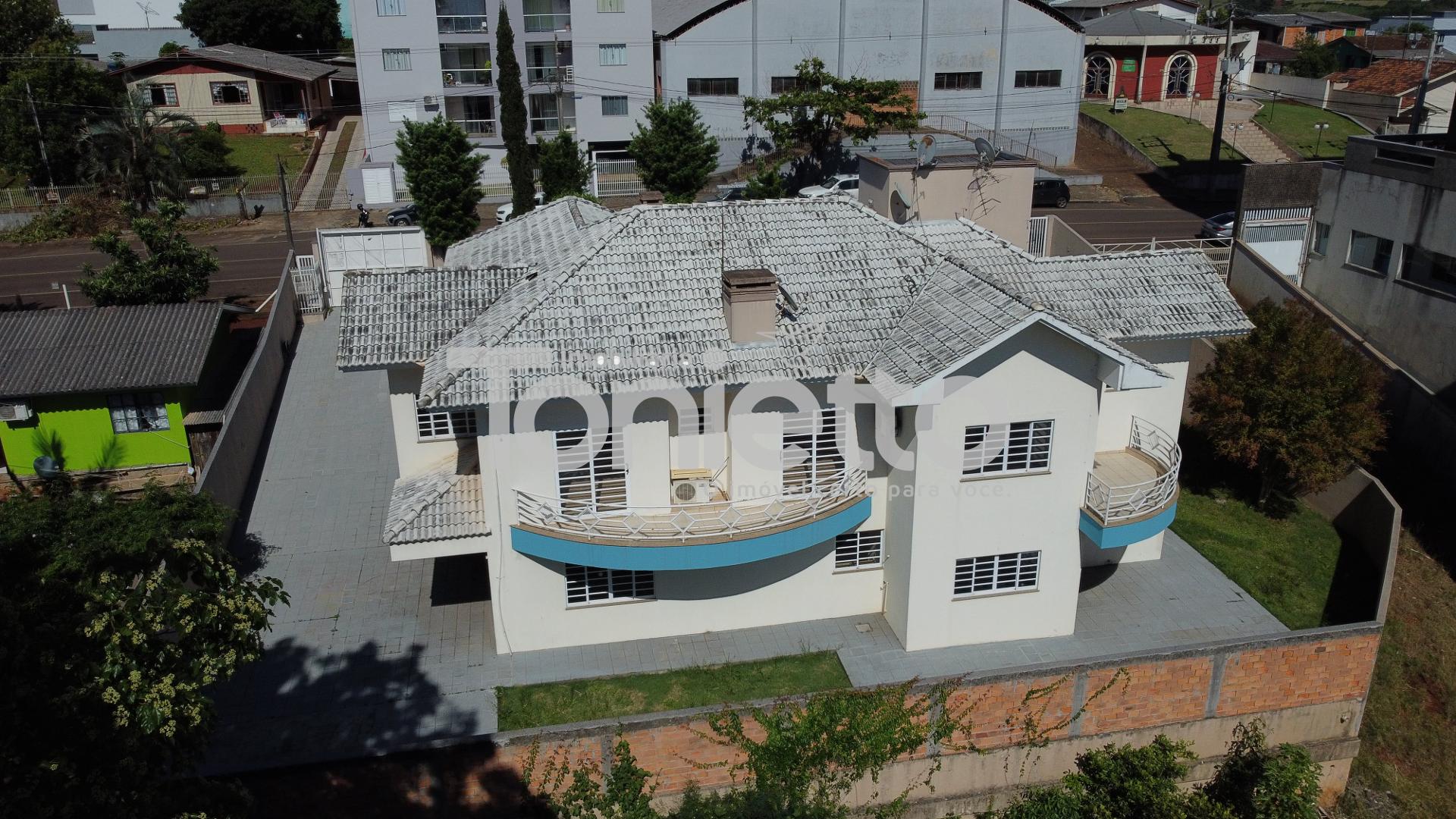 CASA - CENTRO SUL - DOIS VIZINHOS - PR