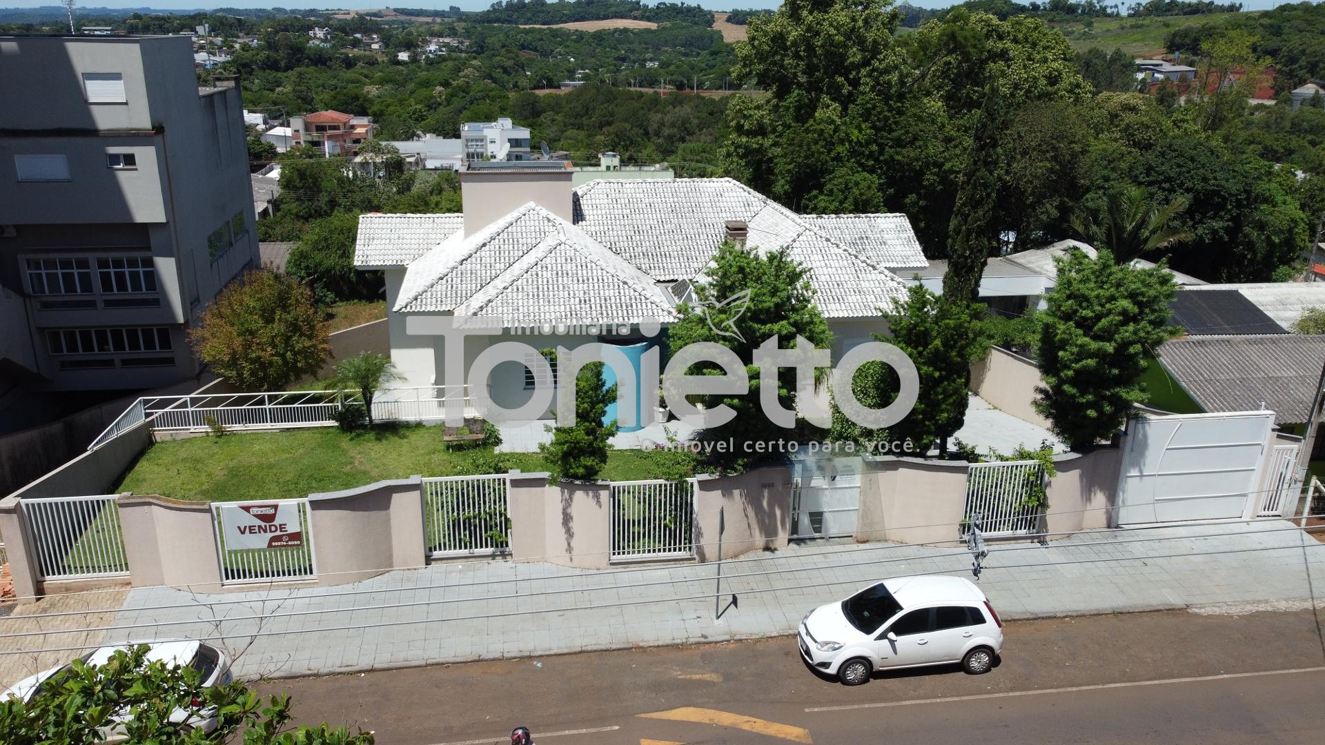 CASA - CENTRO SUL - DOIS VIZINHOS - PR