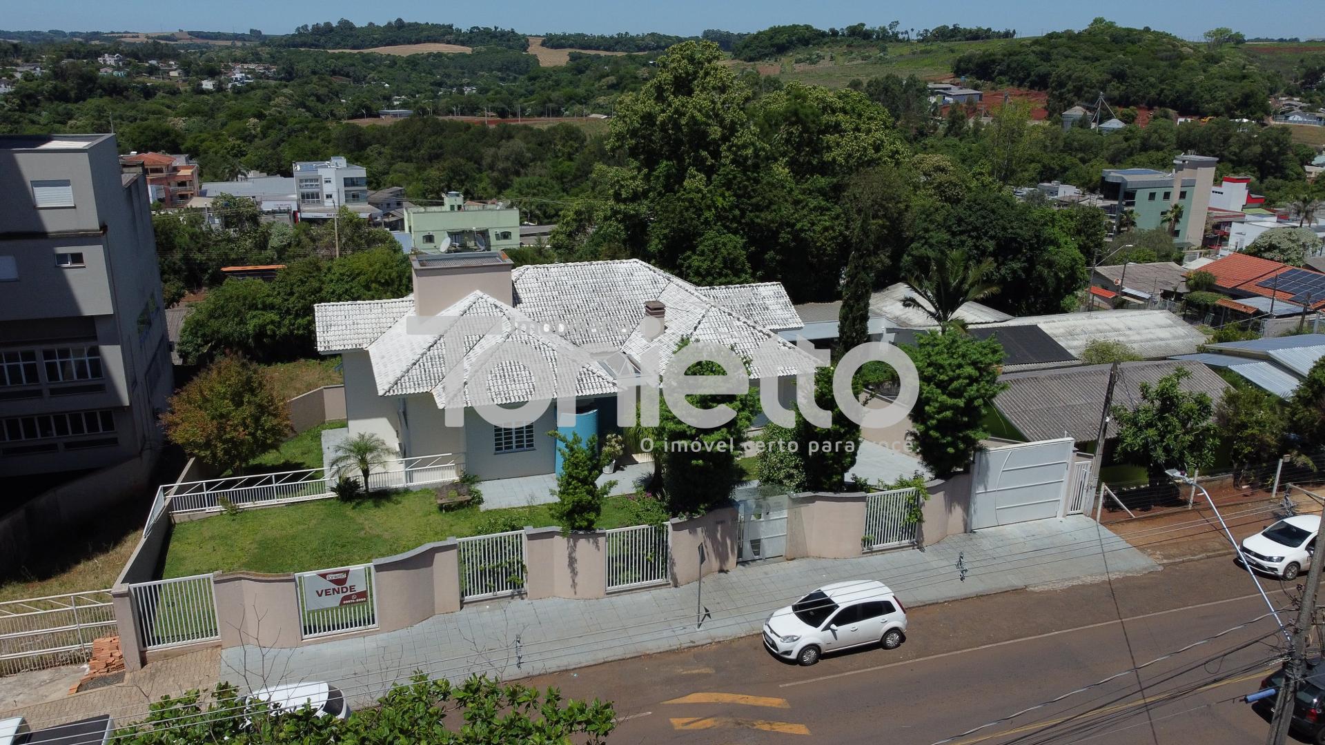 CASA - CENTRO SUL - DOIS VIZINHOS - PR