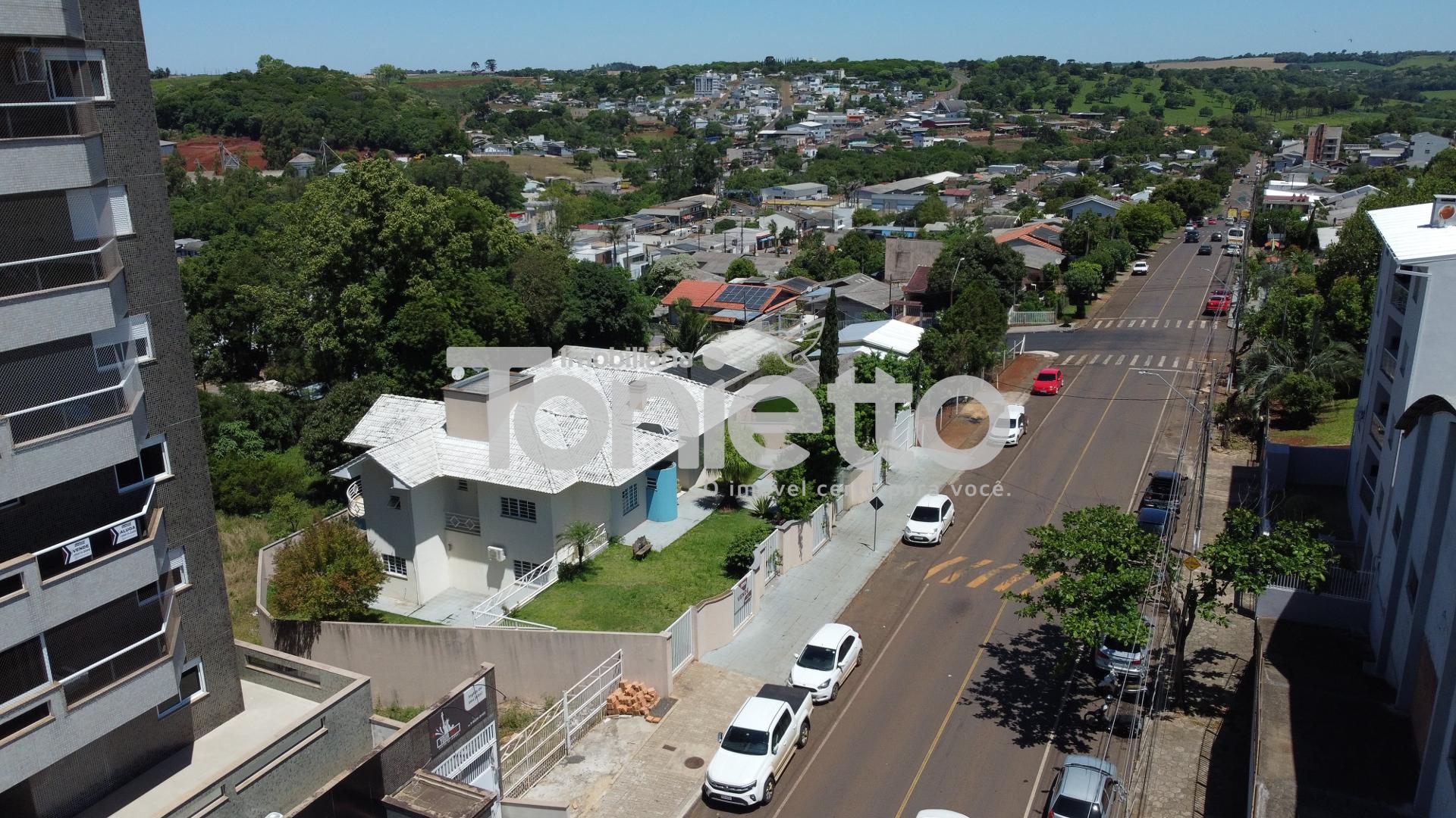 CASA - CENTRO SUL - DOIS VIZINHOS - PR