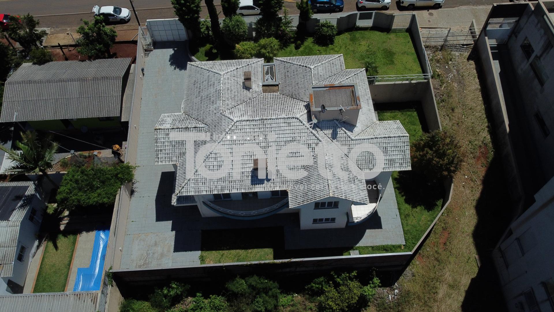 CASA - CENTRO SUL - DOIS VIZINHOS - PR