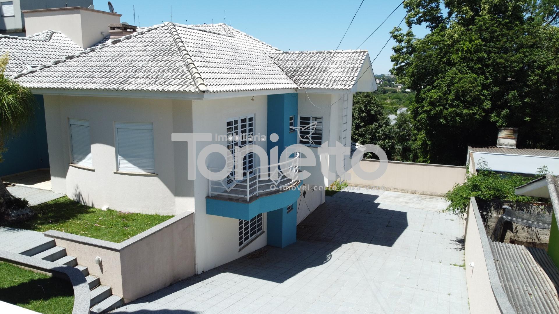 CASA - CENTRO SUL - DOIS VIZINHOS - PR