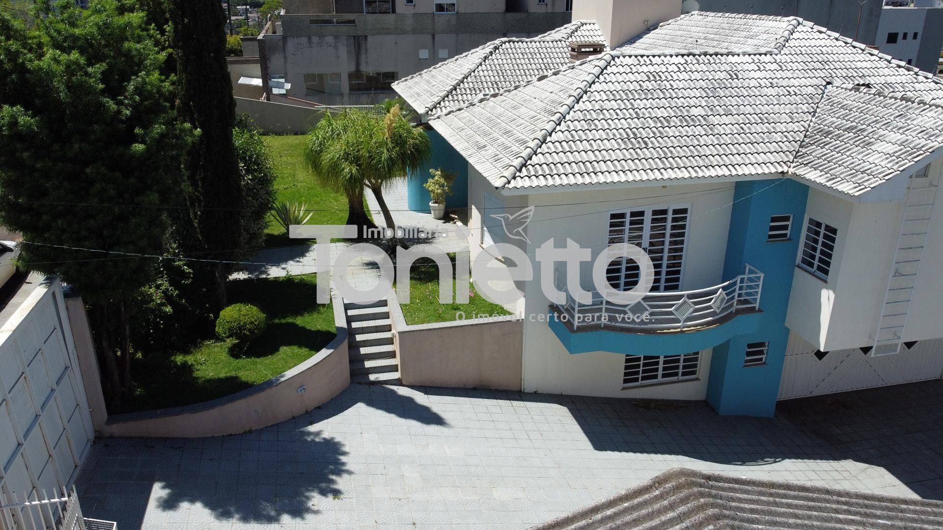 CASA - CENTRO SUL - DOIS VIZINHOS - PR