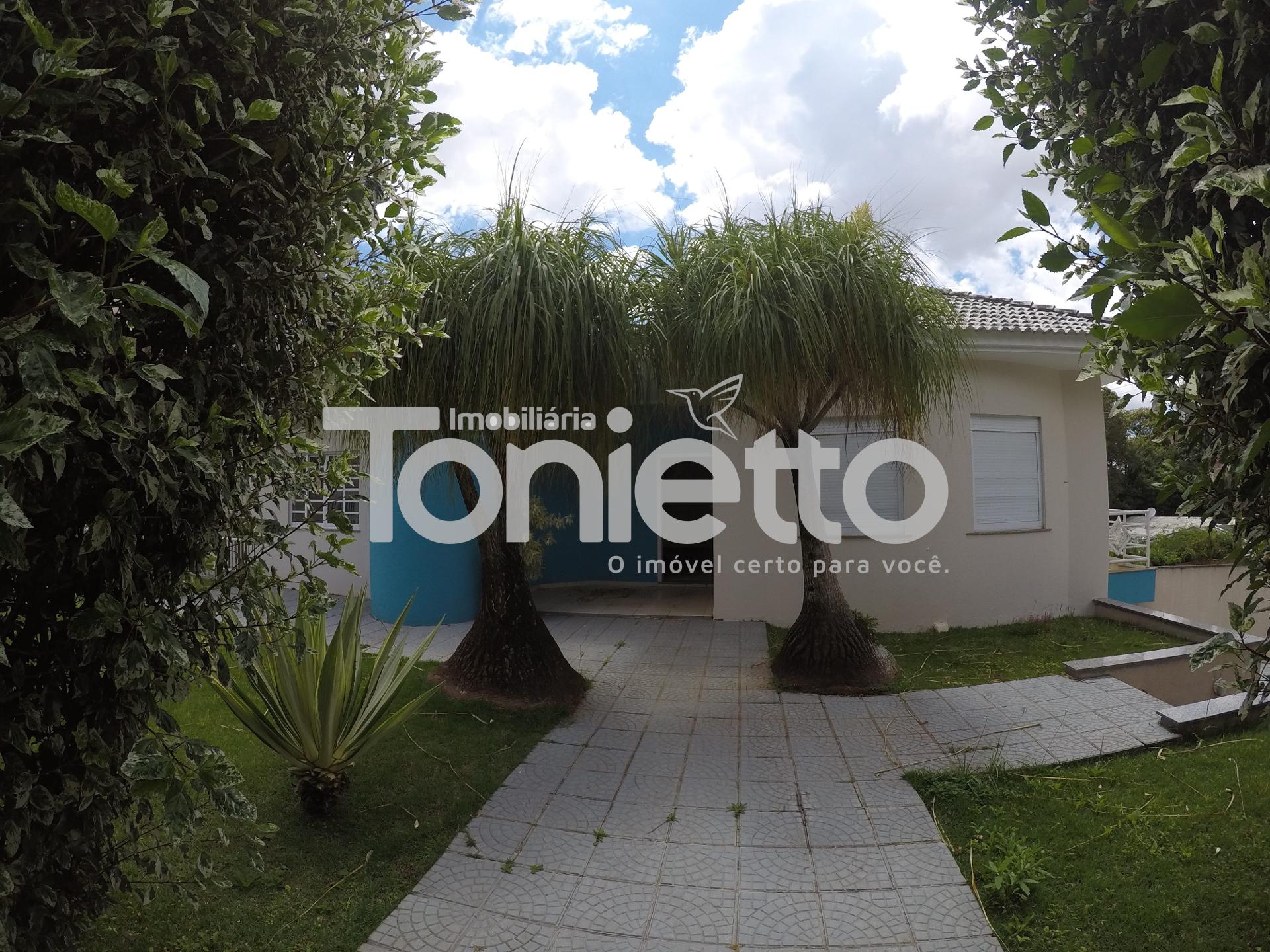 CASA - CENTRO SUL - DOIS VIZINHOS - PR