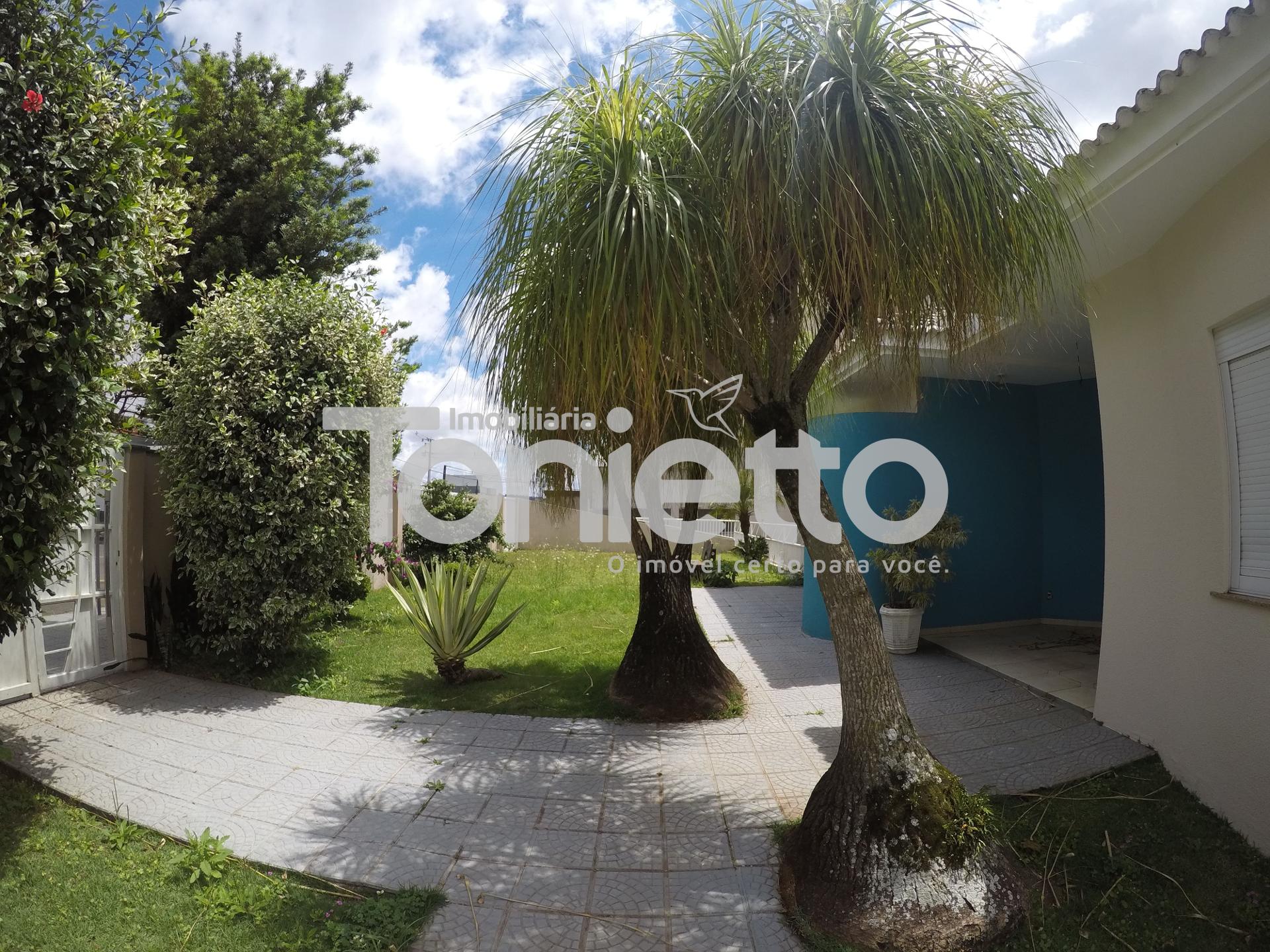 CASA - CENTRO SUL - DOIS VIZINHOS - PR