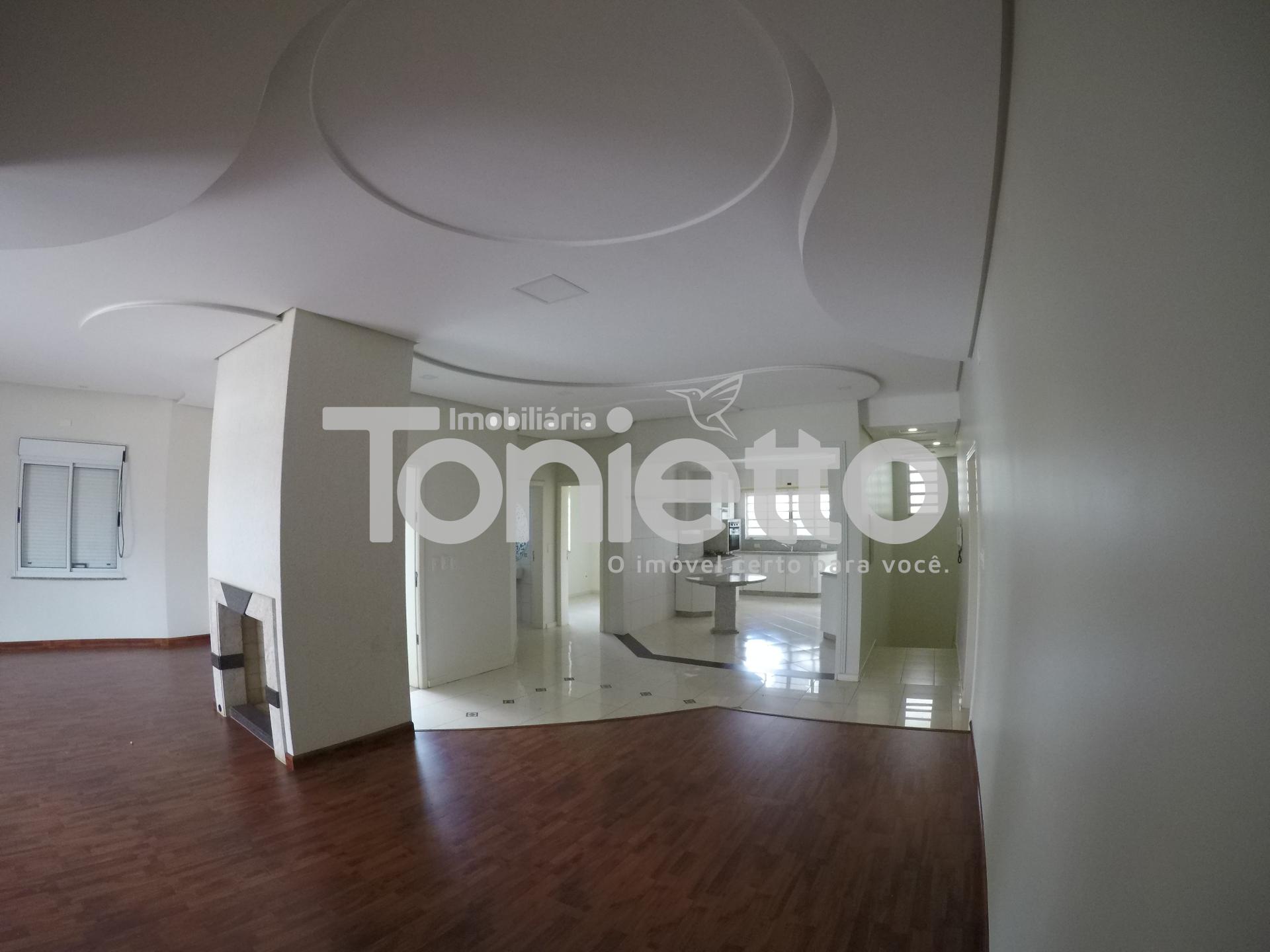 CASA - CENTRO SUL - DOIS VIZINHOS - PR