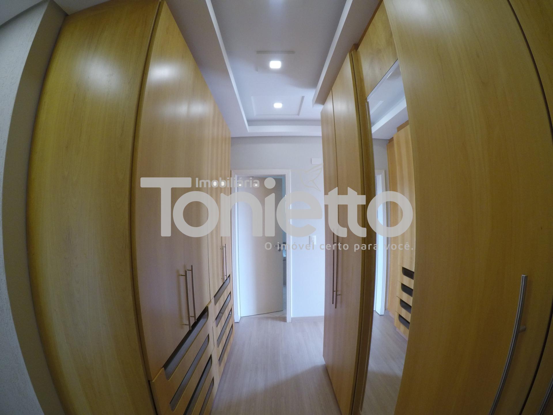 CASA - CENTRO SUL - DOIS VIZINHOS - PR