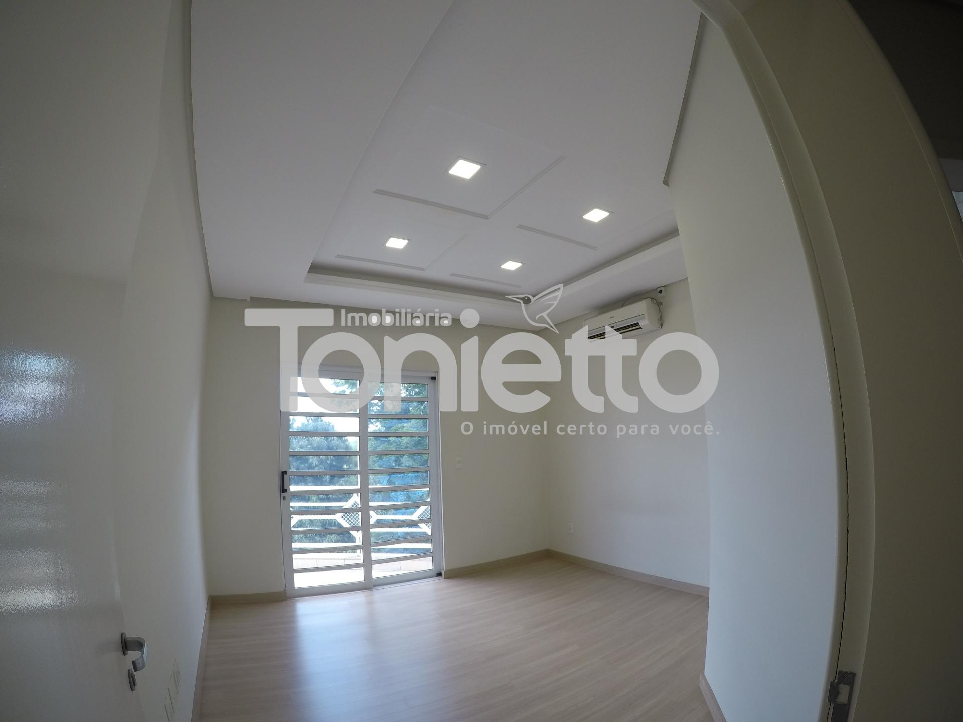 CASA - CENTRO SUL - DOIS VIZINHOS - PR