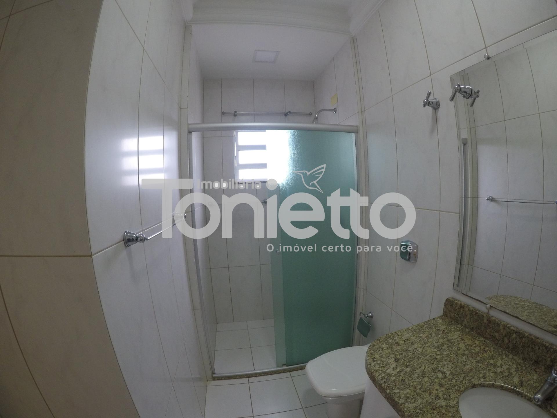 CASA - CENTRO SUL - DOIS VIZINHOS - PR