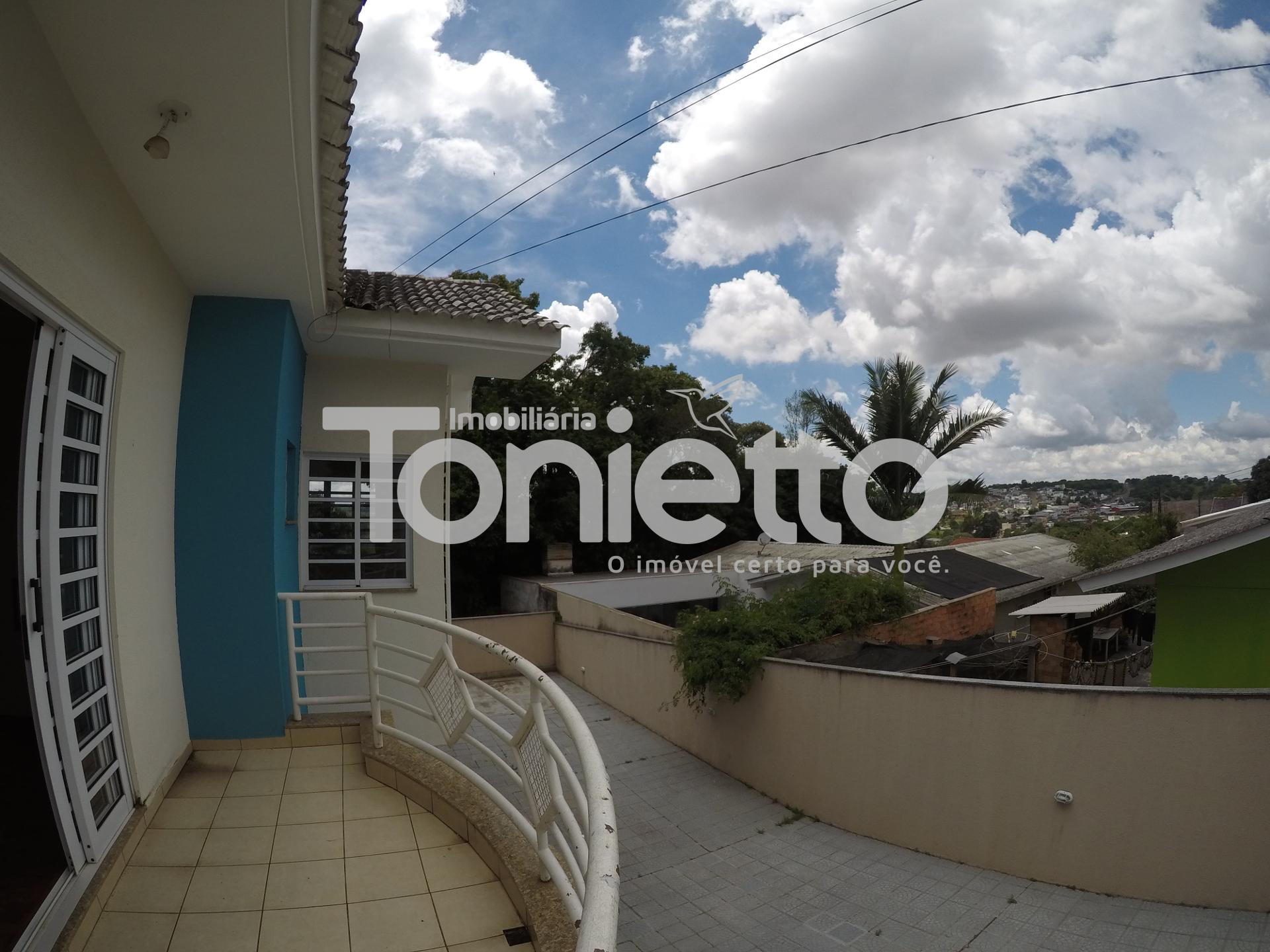 CASA - CENTRO SUL - DOIS VIZINHOS - PR