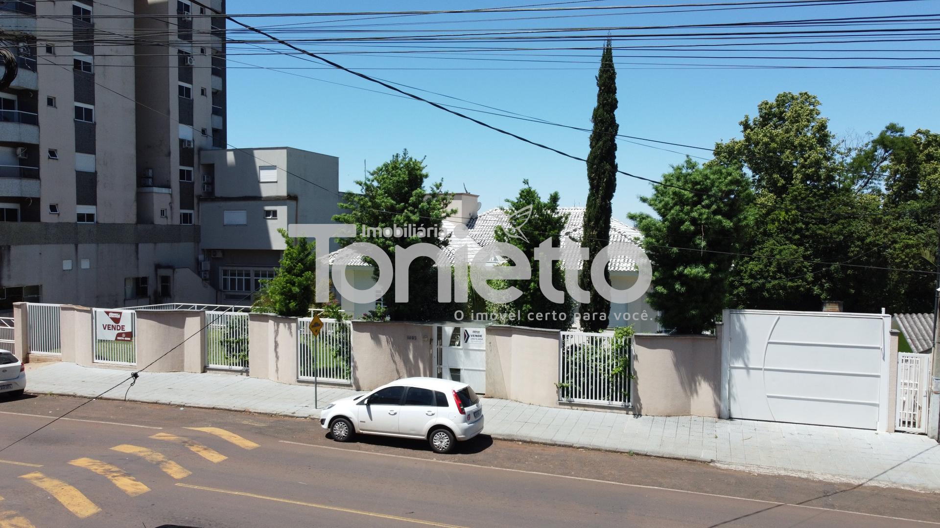 CASA - CENTRO SUL - DOIS VIZINHOS - PR