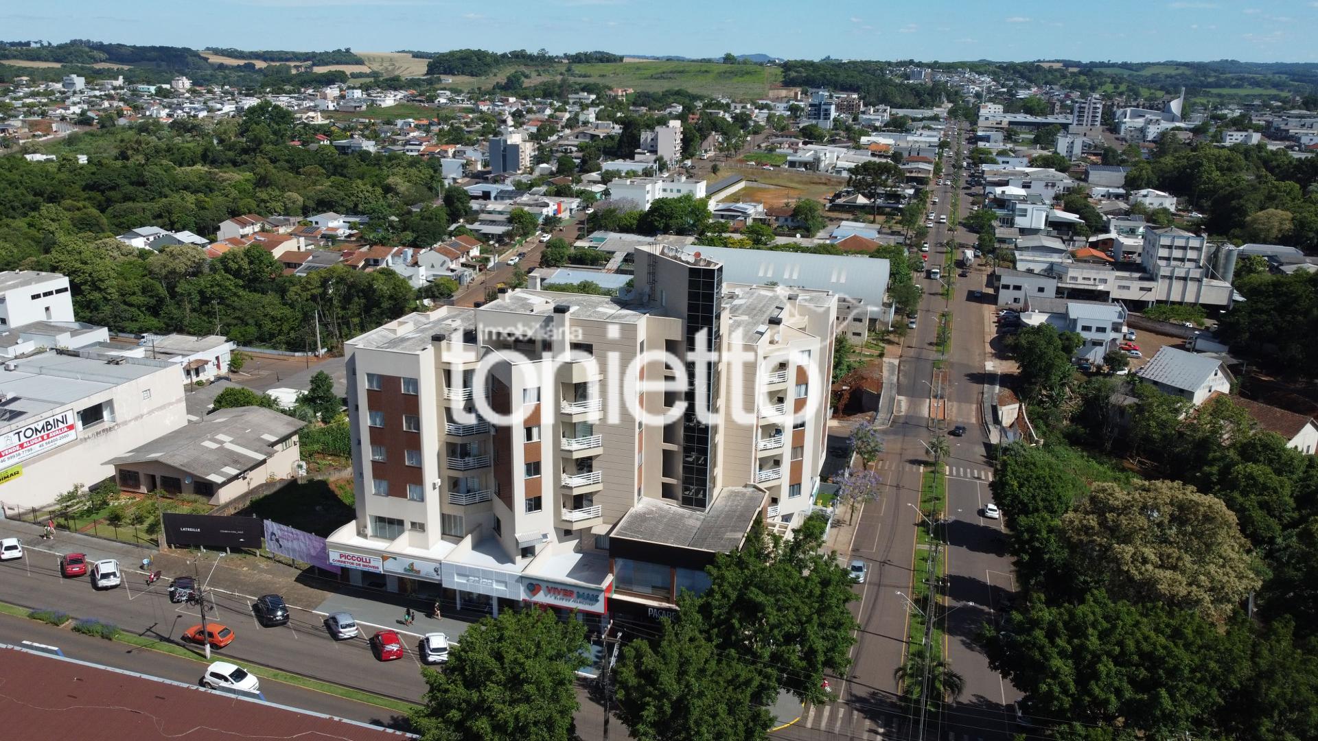 APARTAMENTO COM ELEVADOR - CENTRO SUL - DOIS VIZINHOS - PR