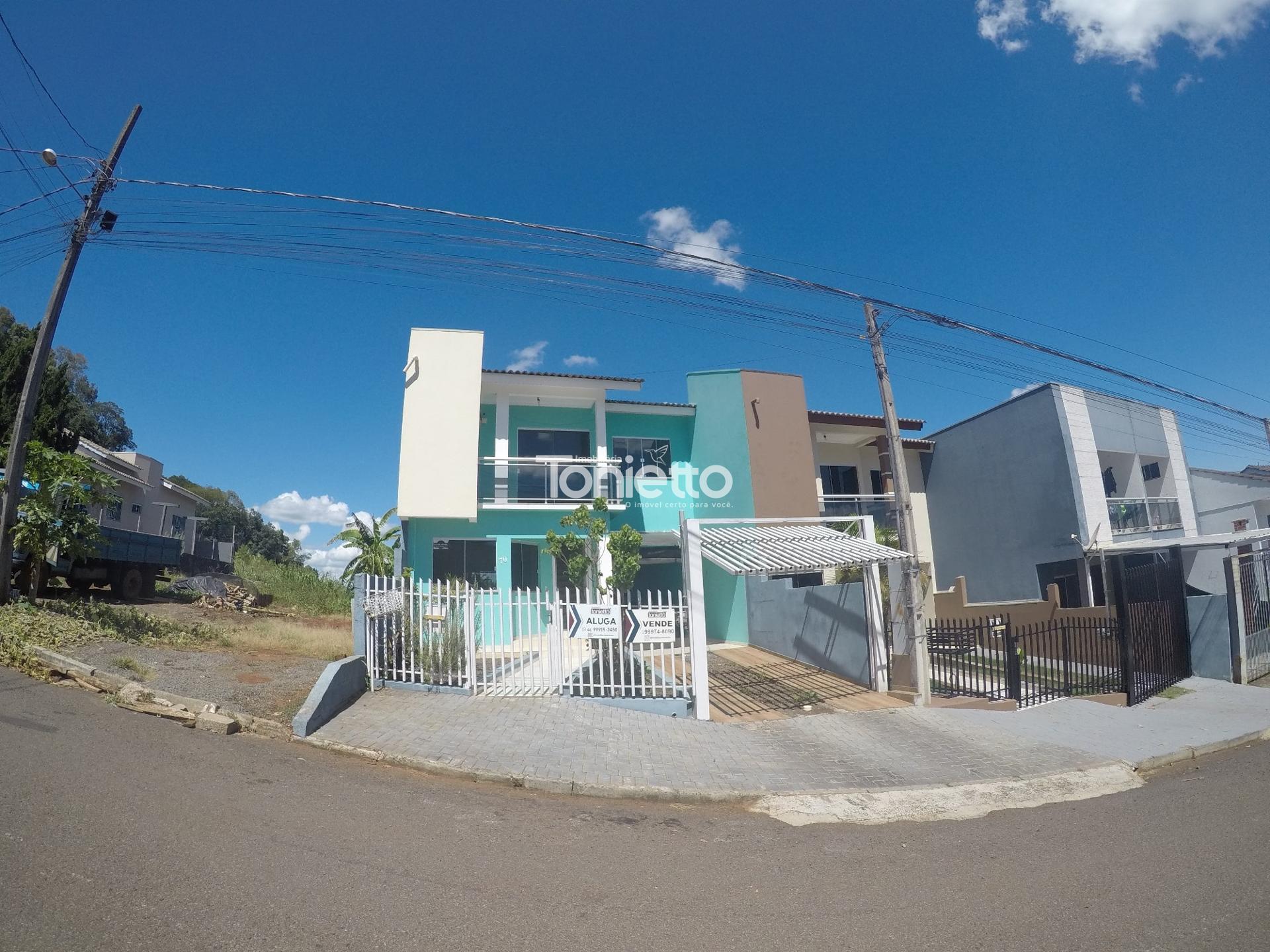 SOBRADO - BAIRRO DAS TORRES -  DOIS VIZINHOS - PR