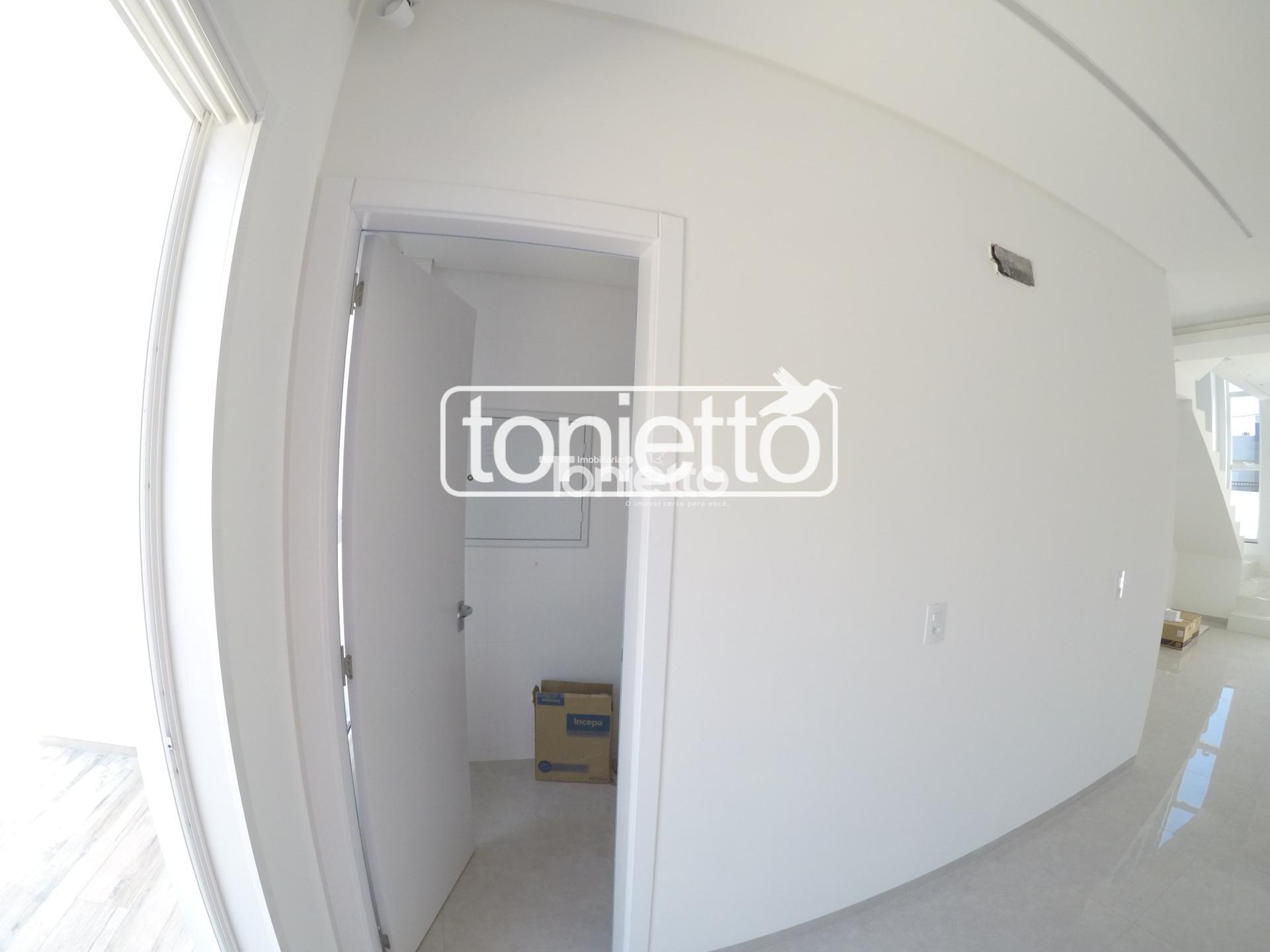 SOBRADO VENDA - BAIRRO DA LUZ - DOIS VIZINHOS - PR