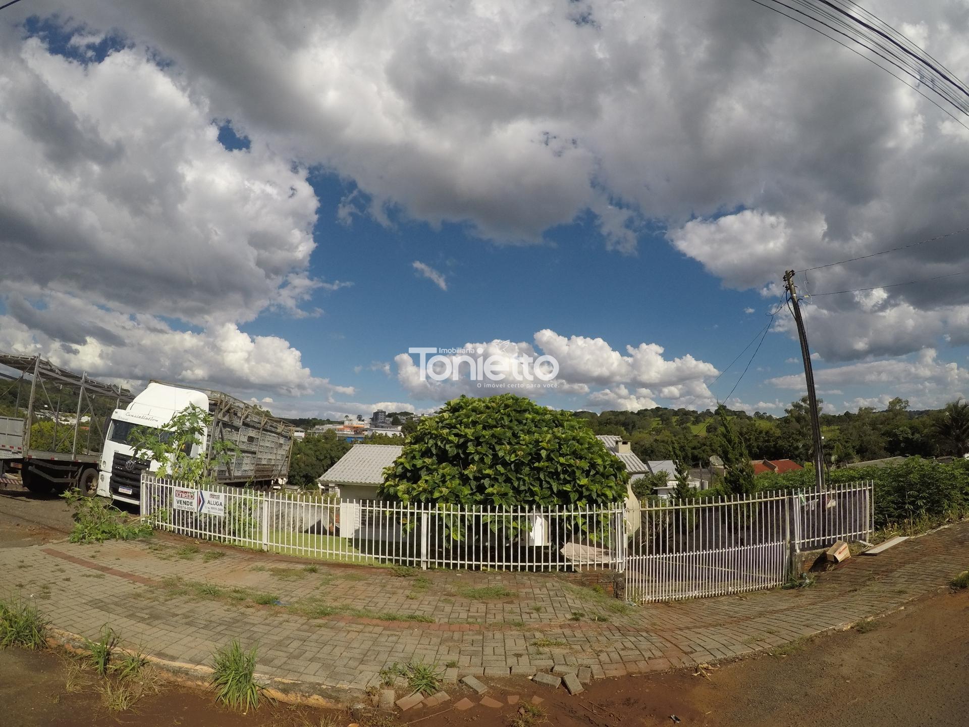 CASA - BAIRRO NSA SRA DE LOURDES - DOIS VIZINHOS - PR