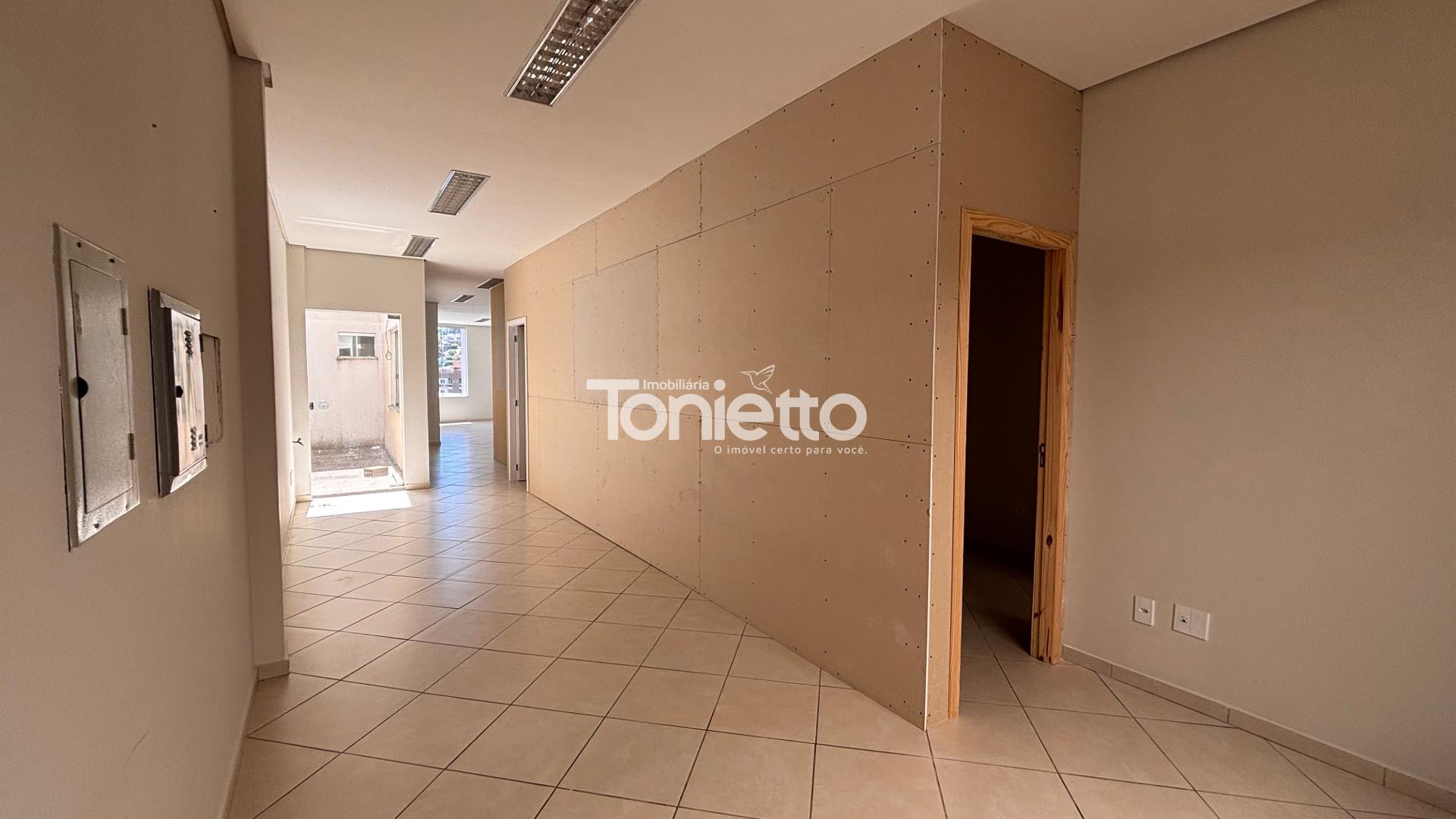 SALA COMERCIAL - CENTRO - DOIS VIZINHOS - PR