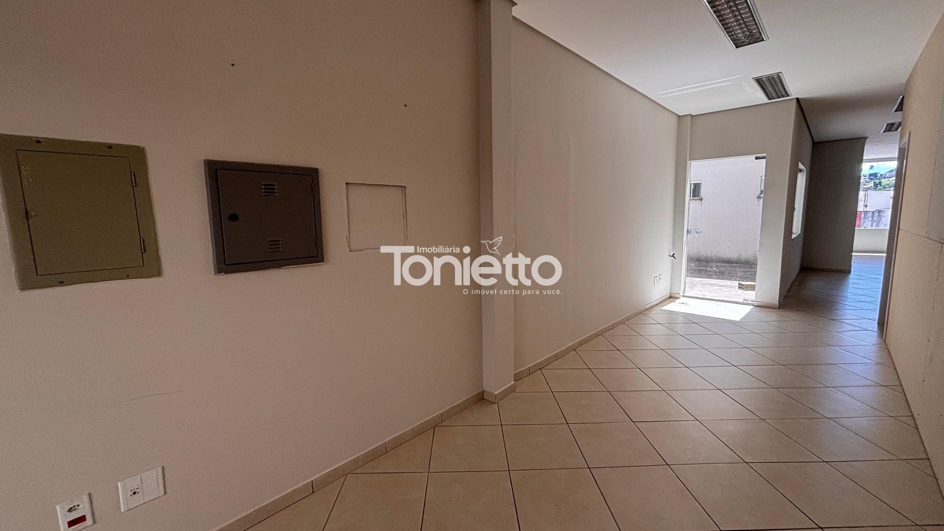 SALA COMERCIAL - CENTRO - DOIS VIZINHOS - PR