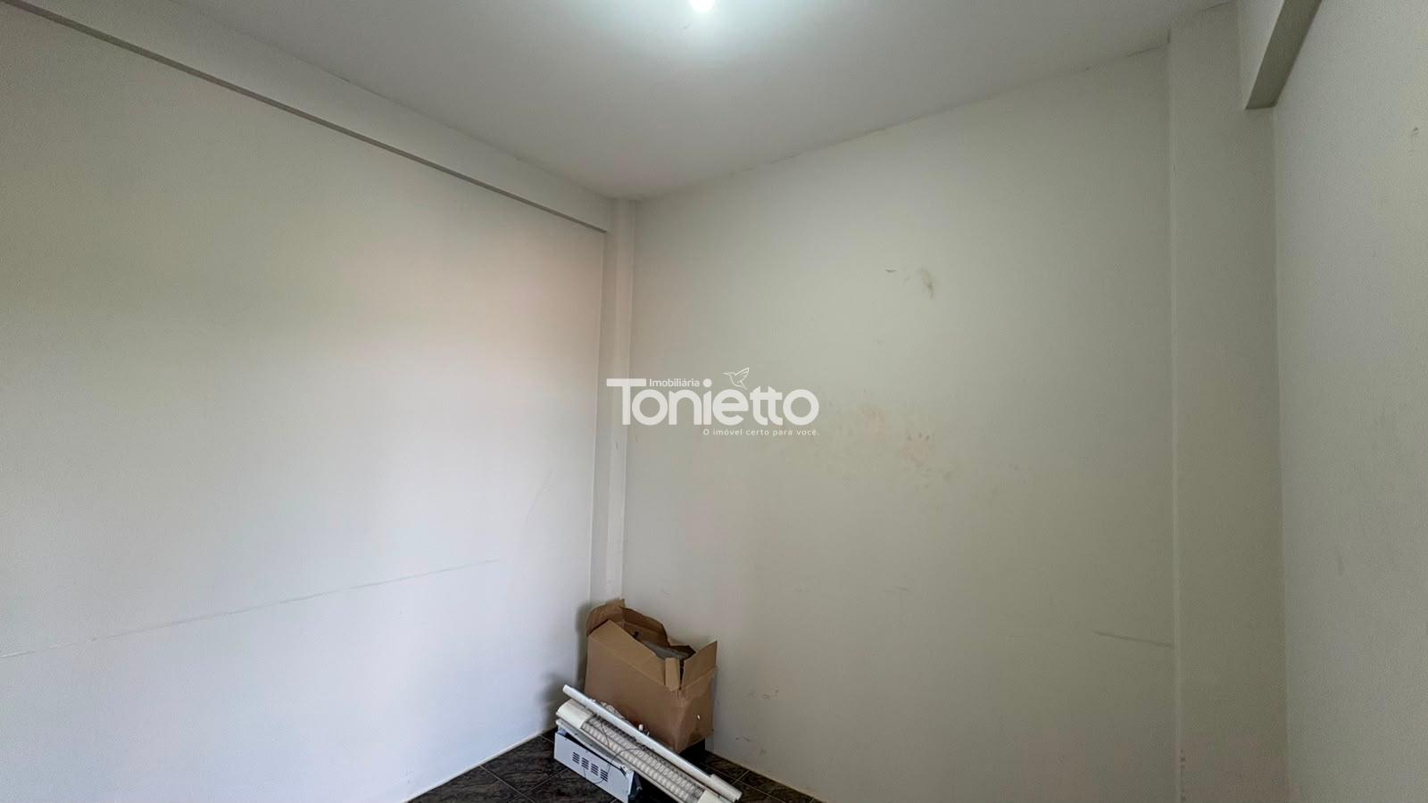 APARTAMENTO SEMI MOBILIADO