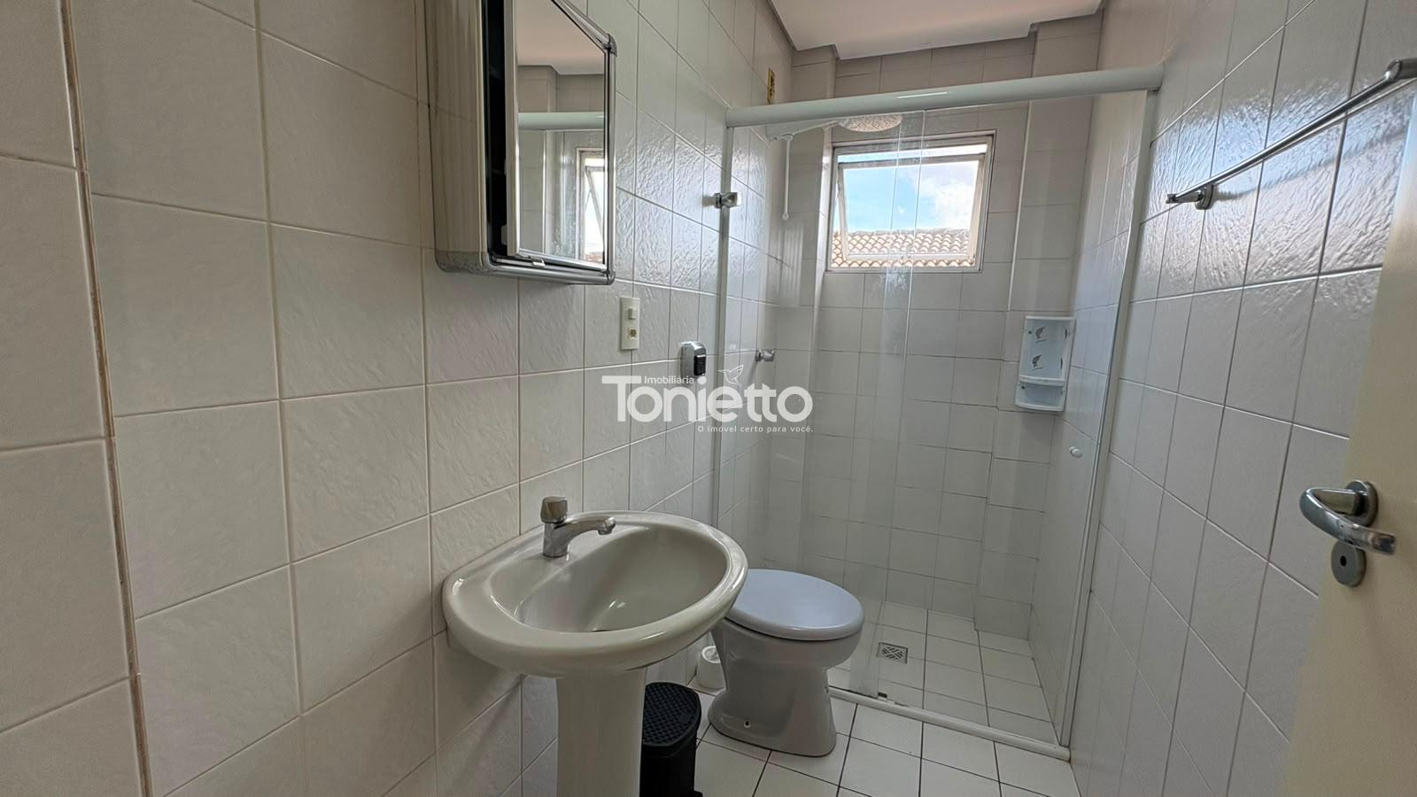 APARTAMENTO SEMI MOBILIADO