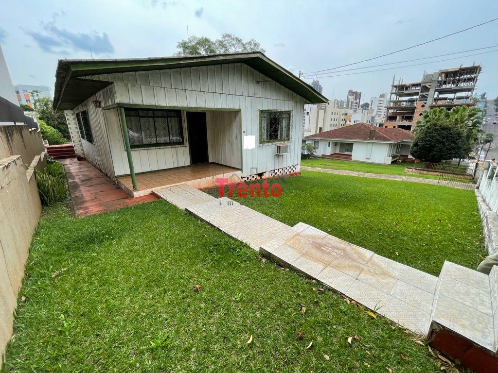 TERRENO DE 794,80M  À VENDA, NO CENTRO DE PATO BRANCO - PR