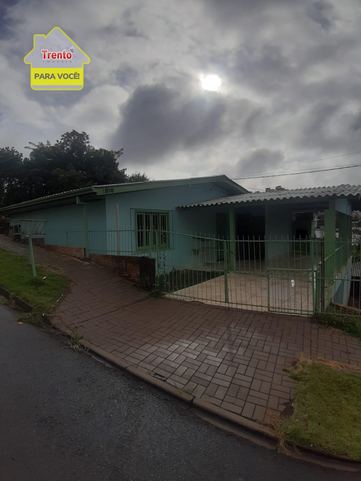 CASA À VENDA, PRÓXIMO AO COLÉGIO SESI E SANEPAR