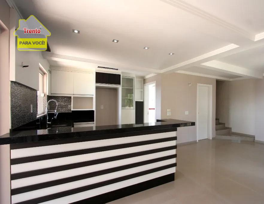 TRIPLEX SEMIMOBILIADO, BAIRRO AEROPORTO, PATO BRANCO - PR
