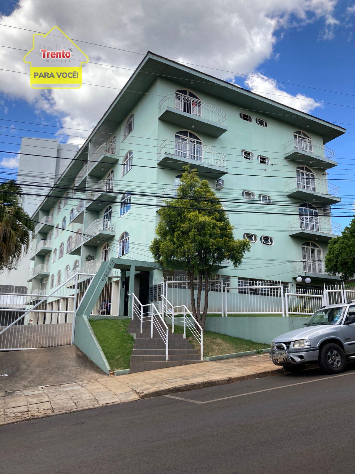 APARTAMENTO AMPLO NO EDIFICIO COLONIAL, BAIRRO LA SALLE - PATO...