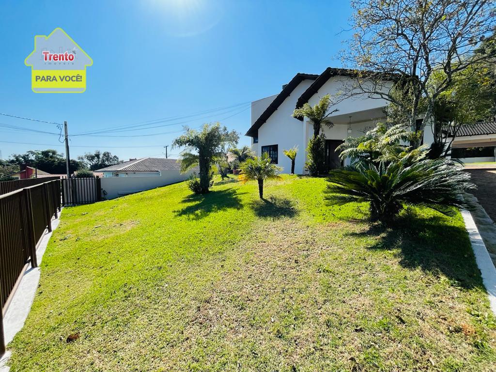 TRENTO IMÓVEIS VENDE EXCELENTE CASA SEMIMOBILIADA  NO BAIRRO S...