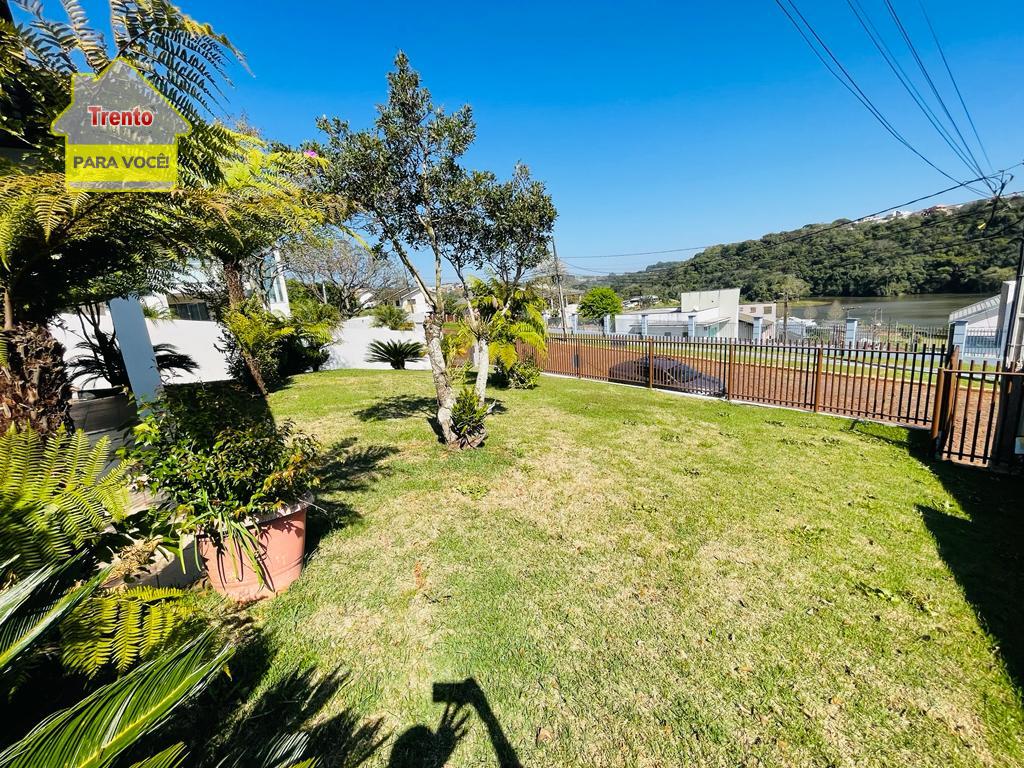 TRENTO IMÓVEIS VENDE EXCELENTE CASA SEMIMOBILIADA  NO BAIRRO S...