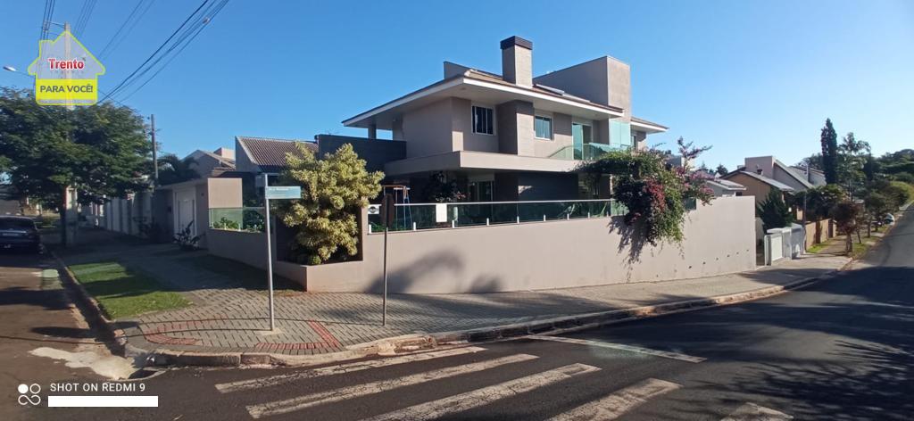 CASA DE ALTO PADRÃO SEMIMOBILIADA À VENDA, PINHEIROS, PATO BRA...