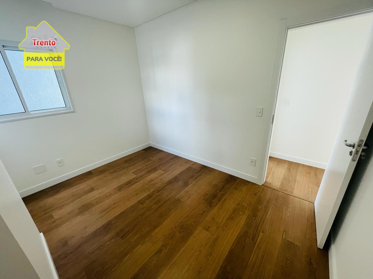 APARTAMENTO PARA LOCAÇÃO - EDIFICIO RESERVA SYRAH, SEMI-MOBILIADO,