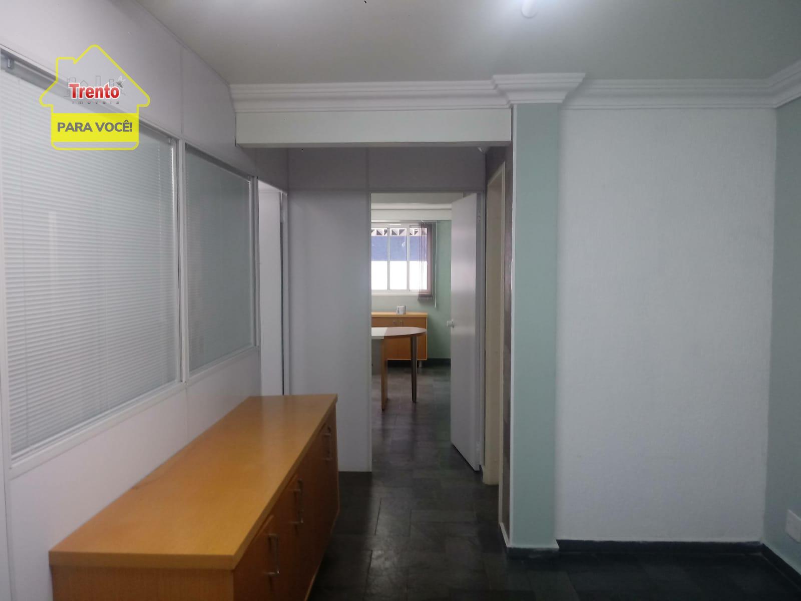 SALA COMERCIAL SEMIMOBILIADA DO EDIFICIO COMERCIAL ITLIA.