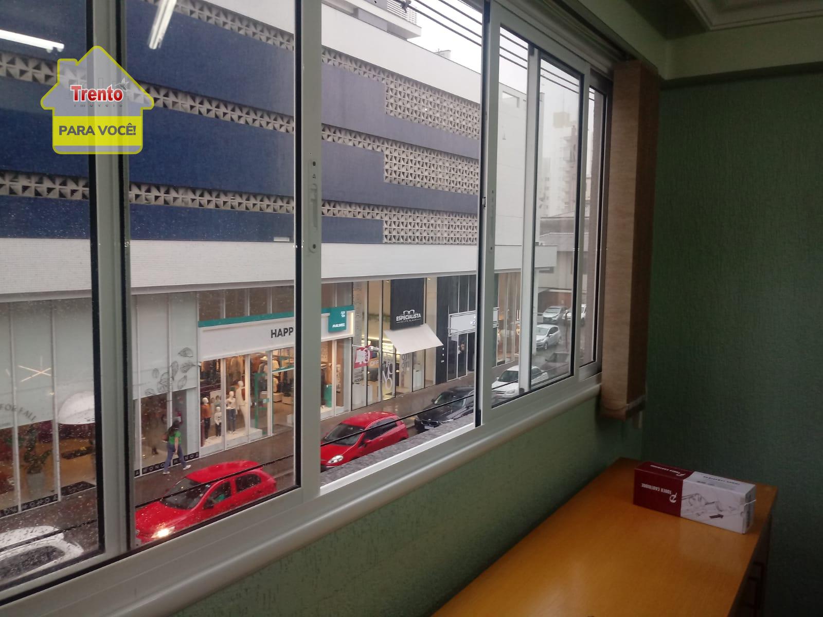 SALA COMERCIAL SEMIMOBILIADA DO EDIFICIO COMERCIAL ITLIA.