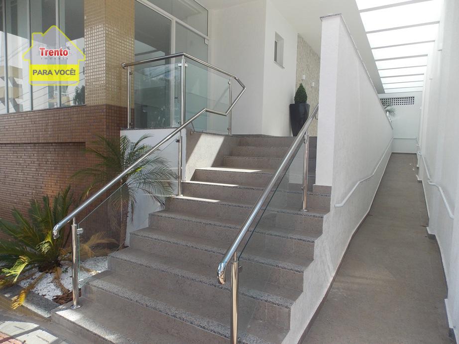APARTAMENTO SEMIMOBILIADO NO EDIFÍCIO MONTE MORIAH NO CENTRO D...