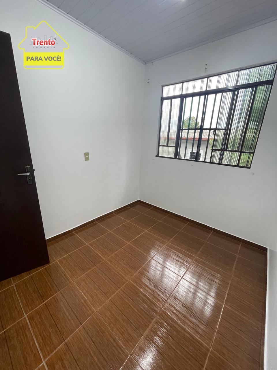 CASA EM ALVENARIA PARA LOCAO TRAVESSA PIRAQUARA N 113, NO BAIRRO MENINO DEUS.