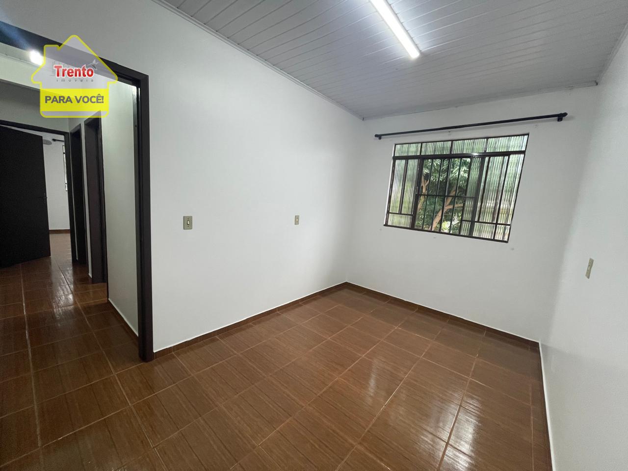 CASA EM ALVENARIA PARA LOCAO TRAVESSA PIRAQUARA N 113, NO BAIRRO MENINO DEUS.