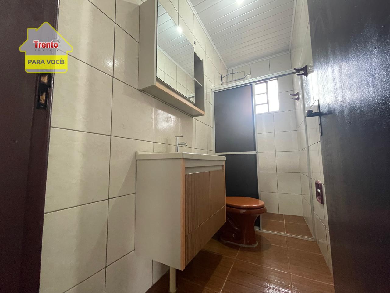 CASA EM ALVENARIA PARA LOCAO TRAVESSA PIRAQUARA N 113, NO BAIRRO MENINO DEUS.
