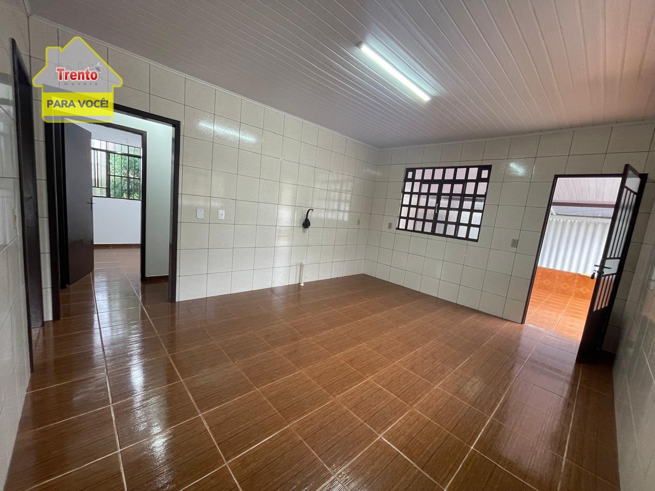 CASA EM ALVENARIA PARA LOCAO TRAVESSA PIRAQUARA N 113, NO BAIRRO MENINO DEUS.