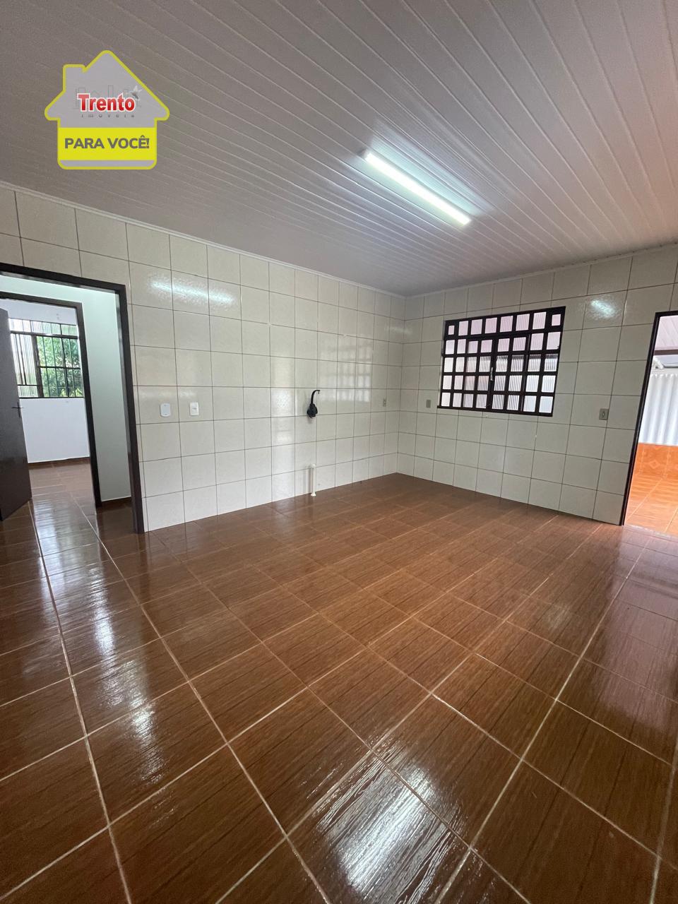 CASA EM ALVENARIA PARA LOCAO TRAVESSA PIRAQUARA N 113, NO BAIRRO MENINO DEUS.