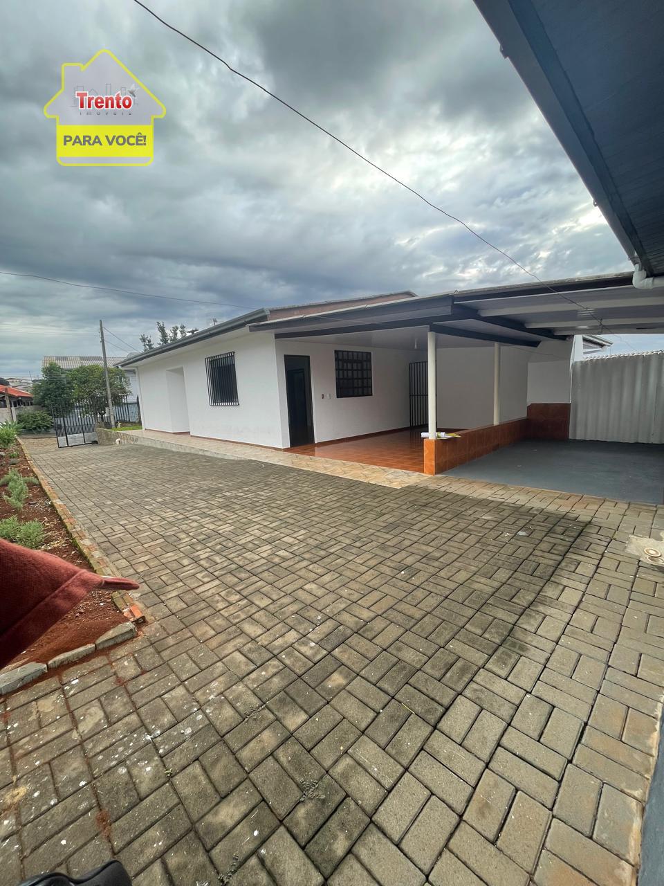 CASA EM ALVENARIA PARA LOCAO TRAVESSA PIRAQUARA N 113, NO BAIRRO MENINO DEUS.