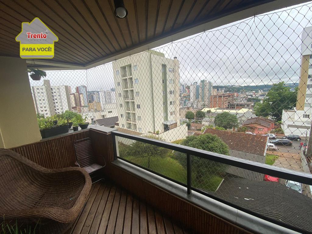 APARTAMENTO À VENDA NO EDIFÍCIO VENETTO, CENTRO - PATO BRANCO PR.