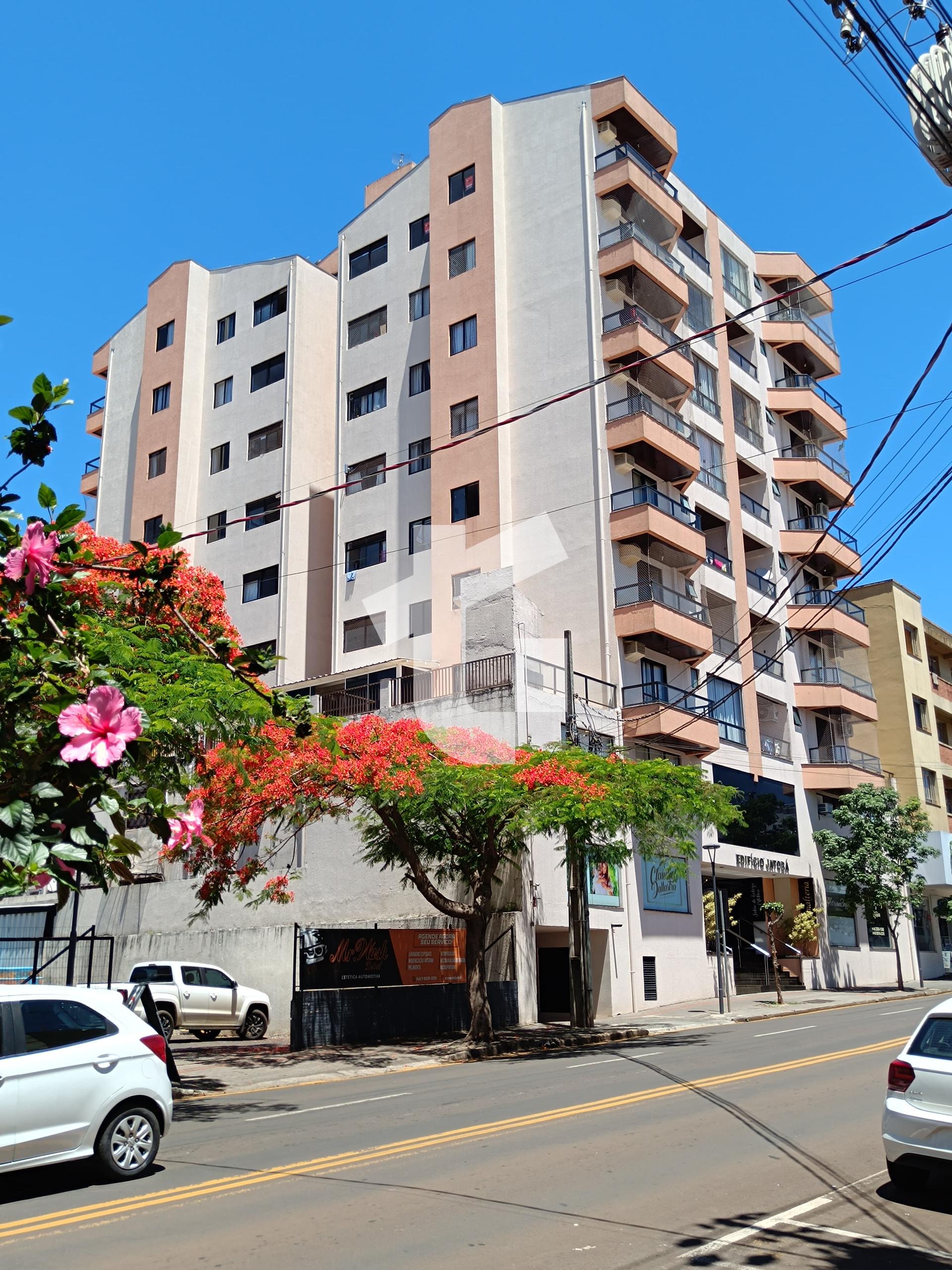 APARTAMENTO PARA LOCAÇÃO NO ED. JATOBÁ, CENTRO - PATO BRANCO PR.