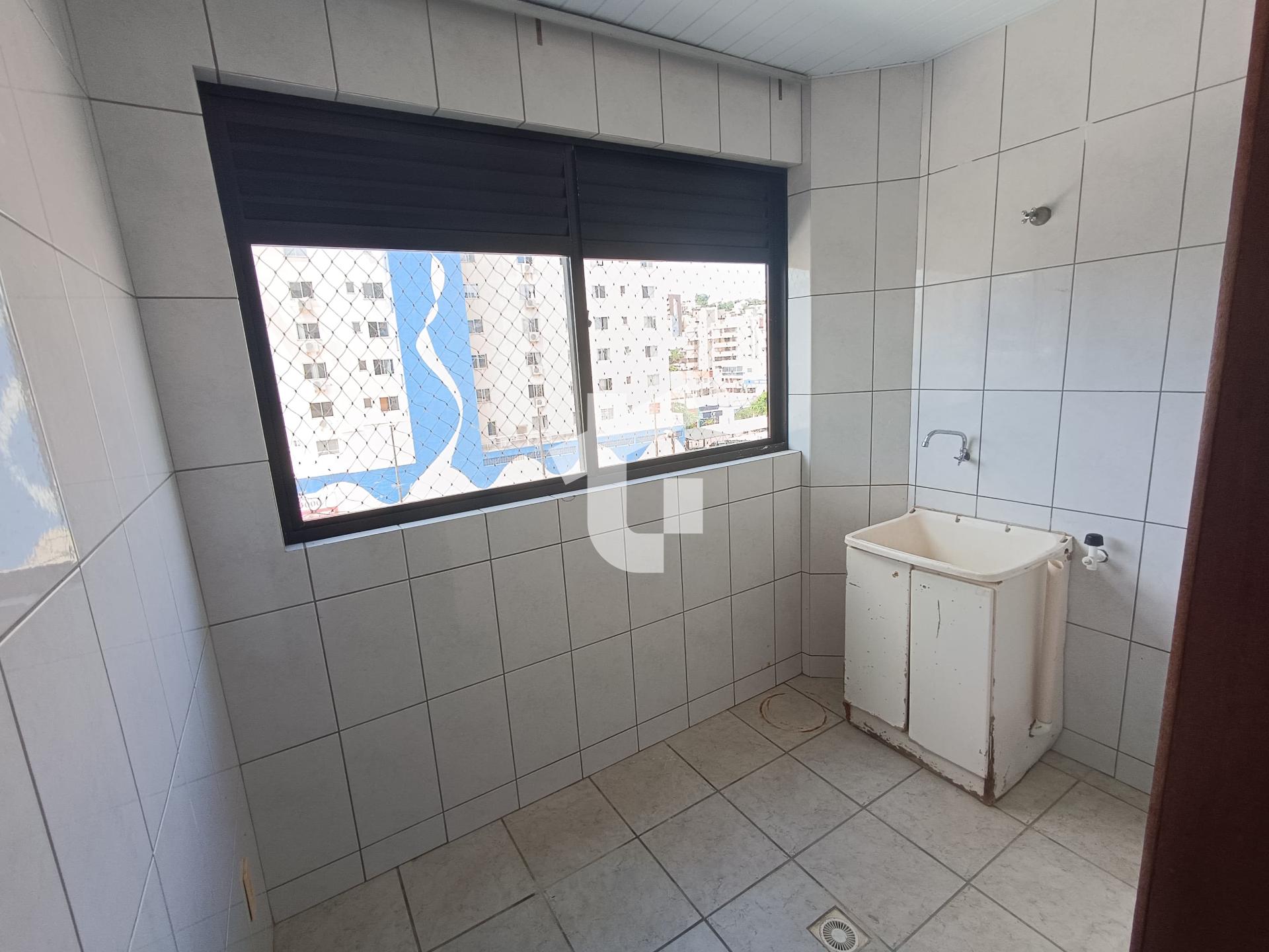 APARTAMENTO VENDA NO ED. JATOB, CENTRO - PATO BRANCO PR.