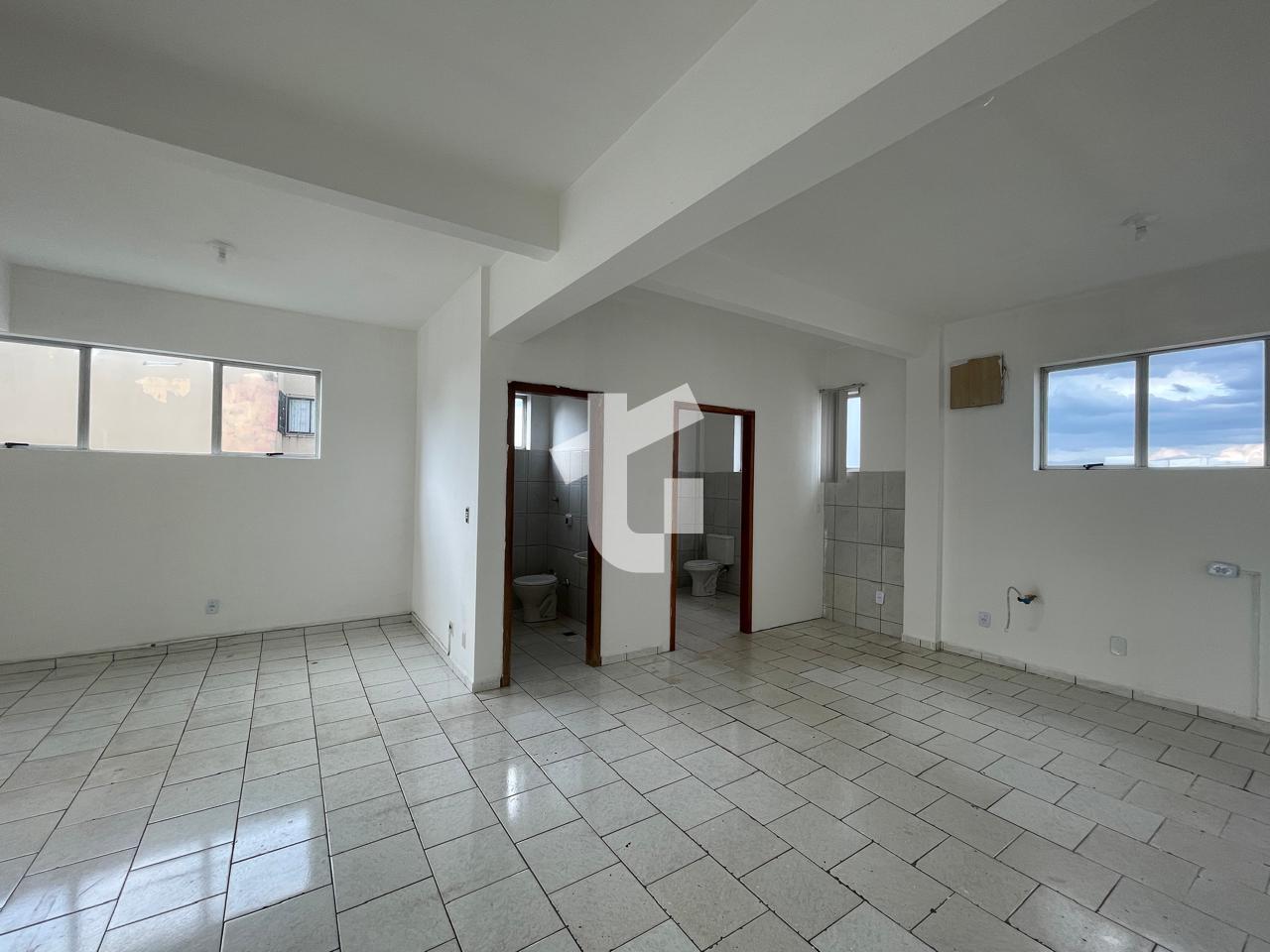 SALA COMERCIAL 1 -TERREA PARA LOCAÇÃO AV. TUPI, CRISTO REI, PA...