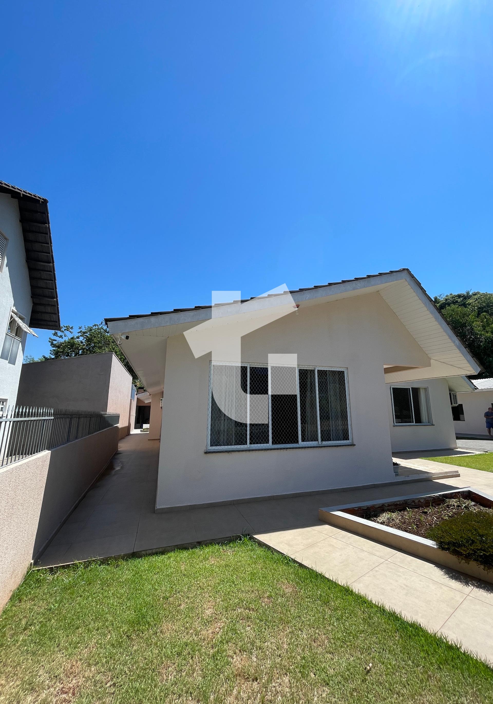 CASA TÉRREA À VENDA NO BAIRRO PARZIANELO - R. IBIPORÃ - PATO B...
